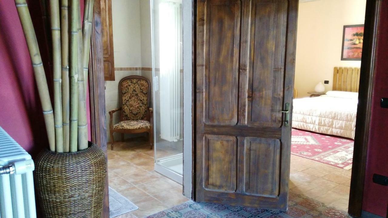 L'Albero Della Gioia Panzió Villanova sull'Arda Kültér fotó